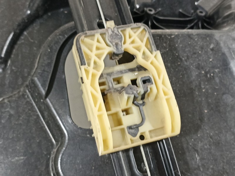 Recambio de elevalunas delantero derecho para volvo v60 kombi 2.4 diesel cat referencia OEM IAM 30784311  