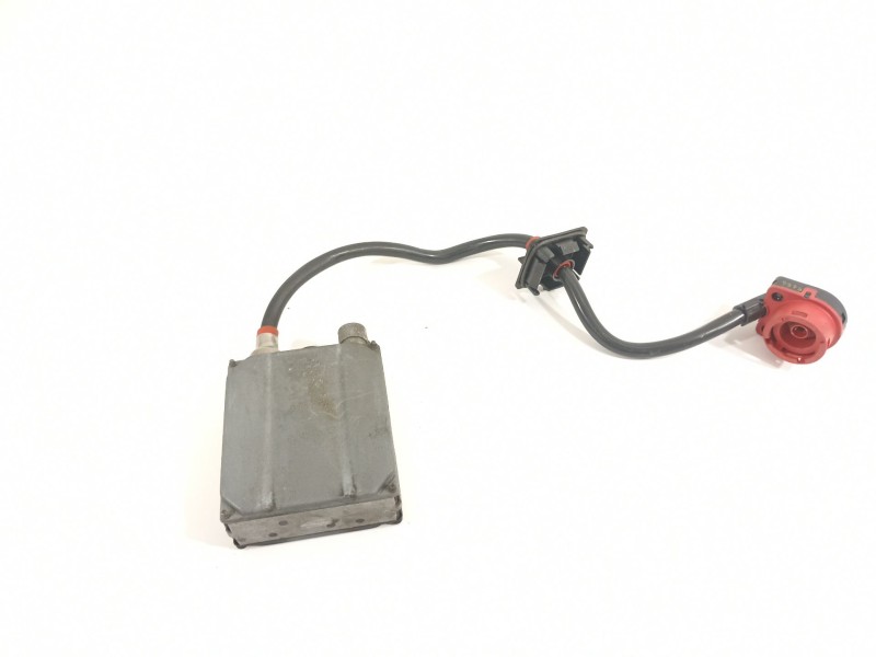 Recambio de centralita faros xenon para audi a6 avant (4b5) 2.5 tdi referencia OEM IAM 4B0941471  