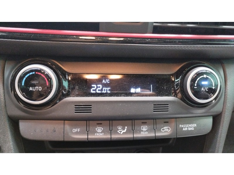 Recambio de mando climatizador para hyundai kona tecno 2wd referencia OEM IAM 97250J9371  