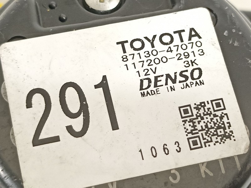 Recambio de ventilador calefaccion para toyota prius (nhw20) basis referencia OEM IAM 8713047070  