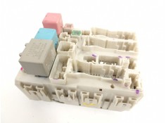 Recambio de caja reles / fusibles para toyota prius (nhw20) basis referencia OEM IAM 8273047290  