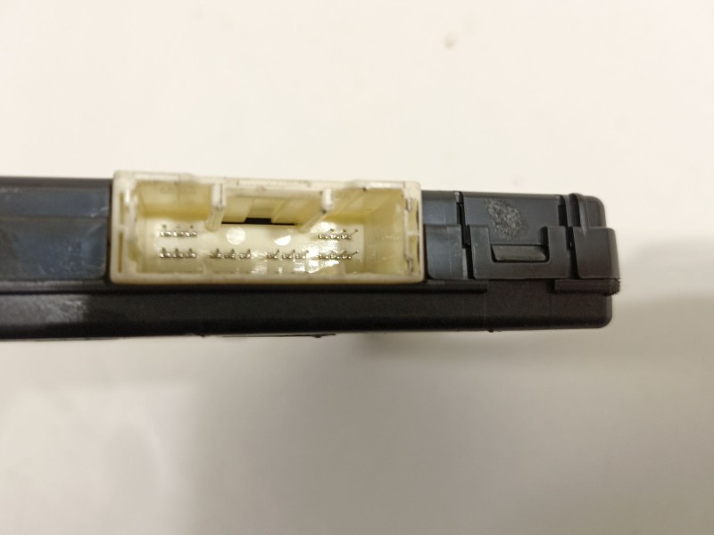 Recambio de modulo electronico para toyota prius (nhw30) plug-in hybrid advance referencia OEM IAM 8922147110  