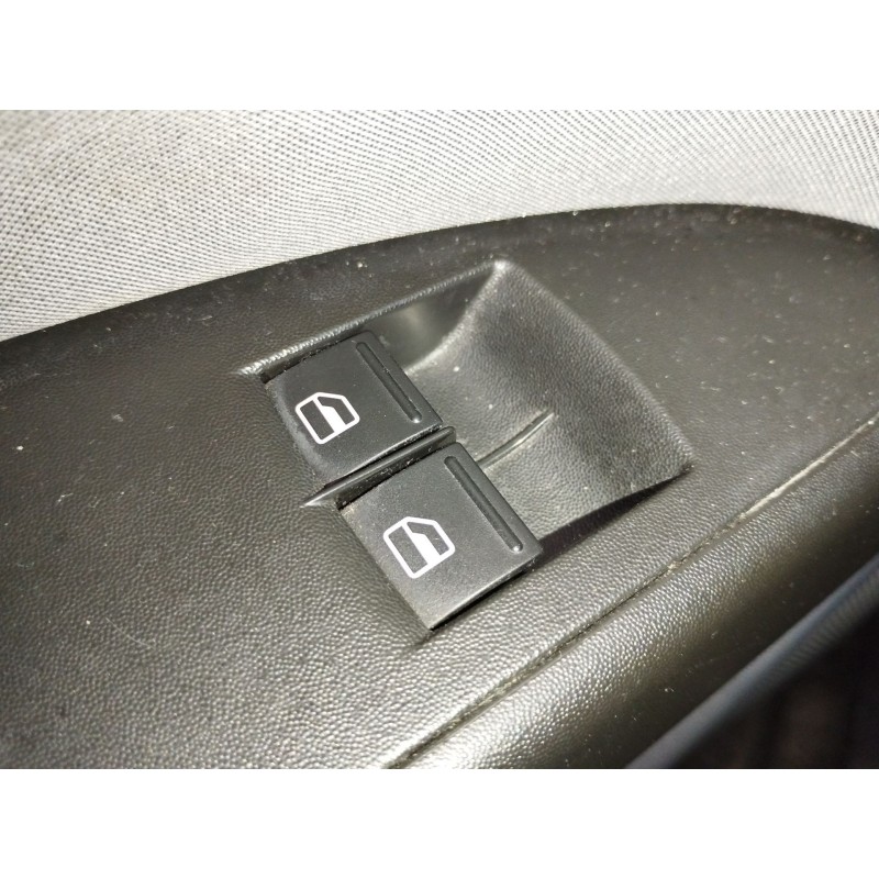 Recambio de mando elevalunas delantero izquierdo para seat leon (1p1) comfort limited referencia OEM IAM   