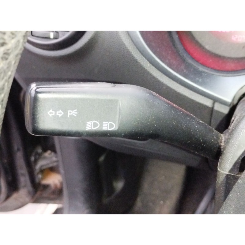 Recambio de mando intermitentes para seat leon (1p1) comfort limited referencia OEM IAM   