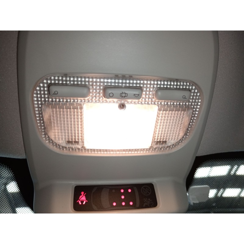 Recambio de luz interior para peugeot 5008 premium referencia OEM IAM   