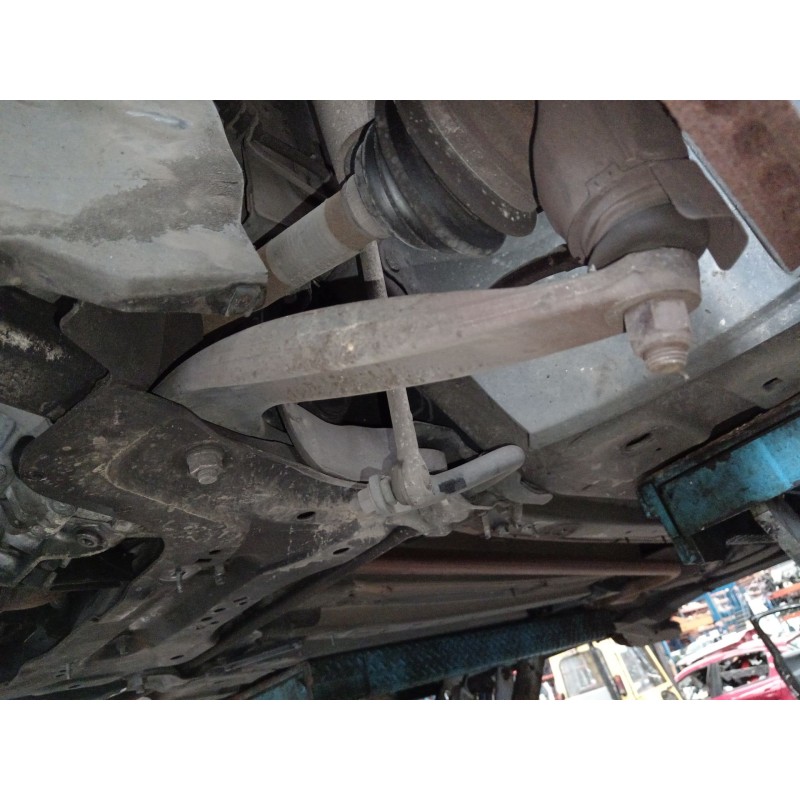 Recambio de brazo suspension inferior delantero izquierdo para peugeot 5008 premium referencia OEM IAM   