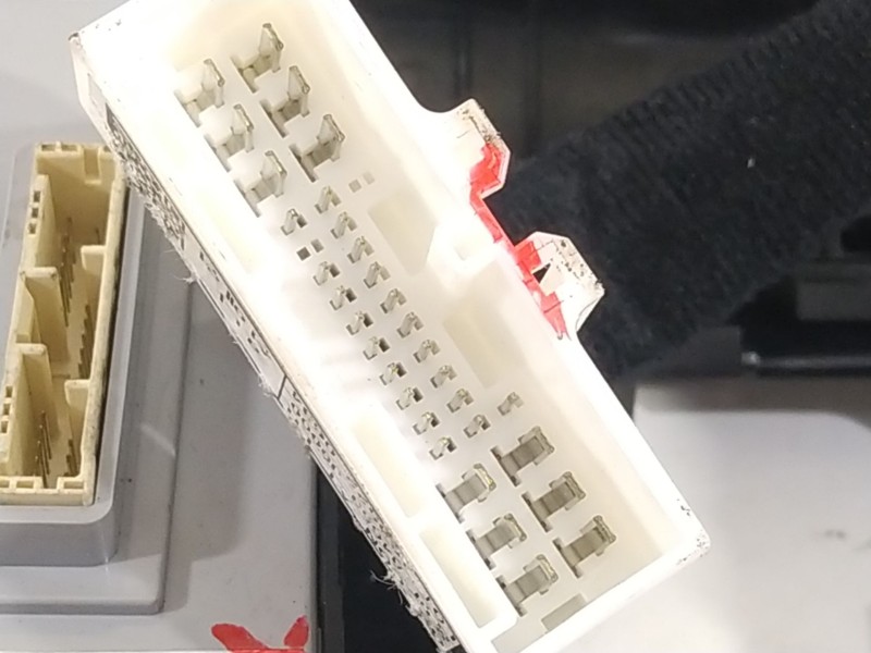 Recambio de mando multifuncion para hyundai kona tecno 2wd referencia OEM IAM 93350J9050  3k52v21000