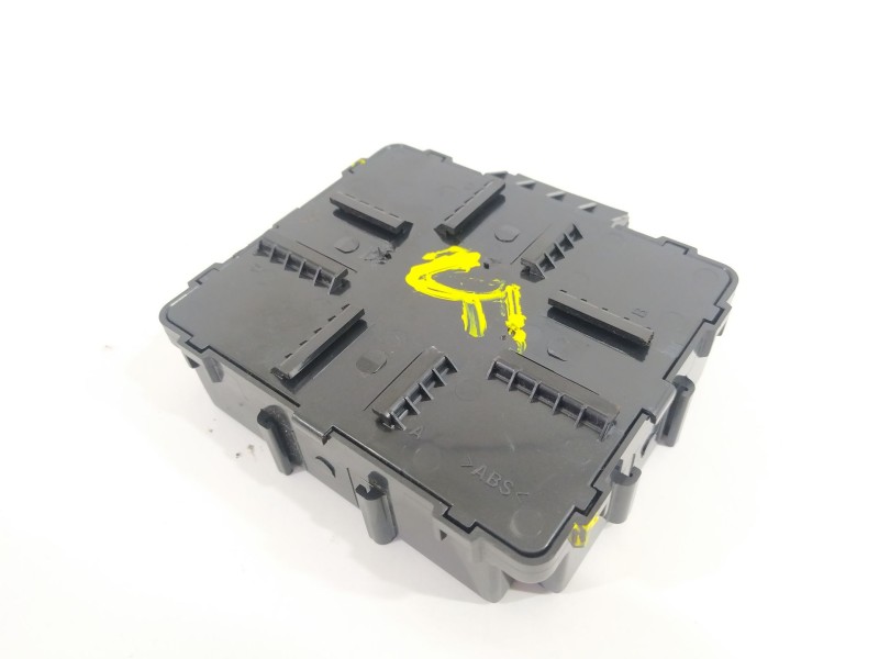 Recambio de modulo electronico para hyundai kona tecno 2wd referencia OEM IAM 95310J9000  