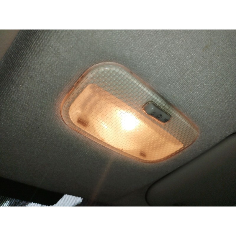 Recambio de luz interior para peugeot 207 referencia OEM IAM   