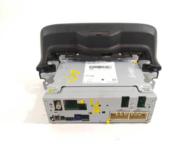 Recambio de sistema navegacion gps para hyundai kona tecno 2wd referencia OEM IAM   