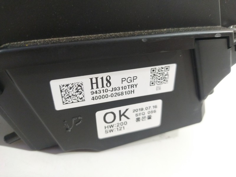 Recambio de cuadro instrumentos para hyundai kona tecno 2wd referencia OEM IAM 94310J9310TRY  