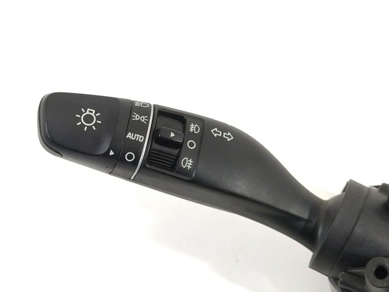 Recambio de mando luces para hyundai kona tecno 2wd referencia OEM IAM 93403J9960  