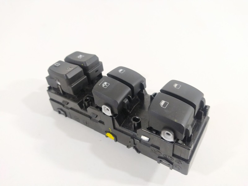 Recambio de mando elevalunas delantero izquierdo para hyundai kona tecno 2wd referencia OEM IAM 93570J9150TMT  3K54911200