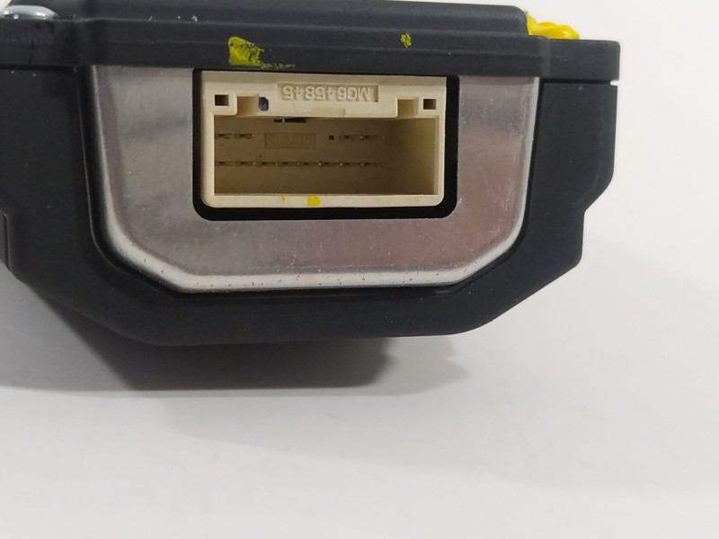 Recambio de camara para hyundai kona tecno 2wd referencia OEM IAM 95740J9300  