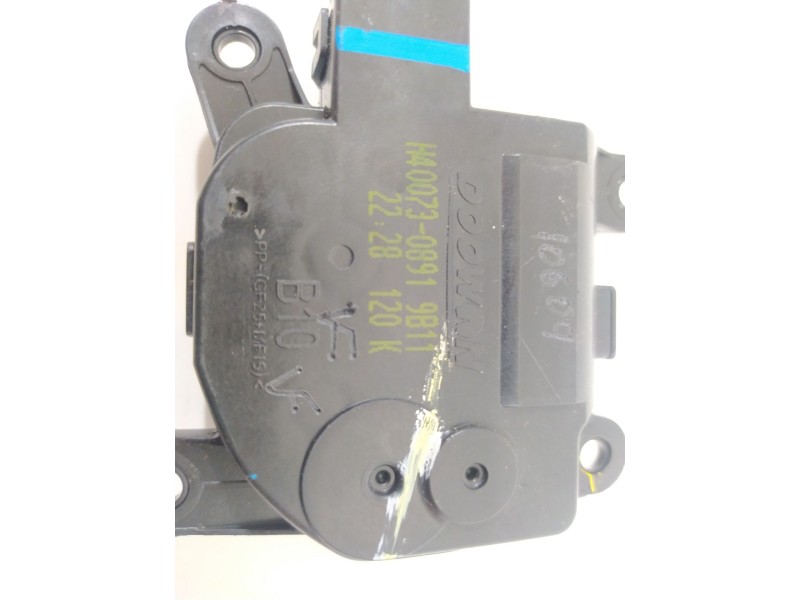 Recambio de motor apertura trampillas climatizador para hyundai kona tecno 2wd referencia OEM IAM H400730891  