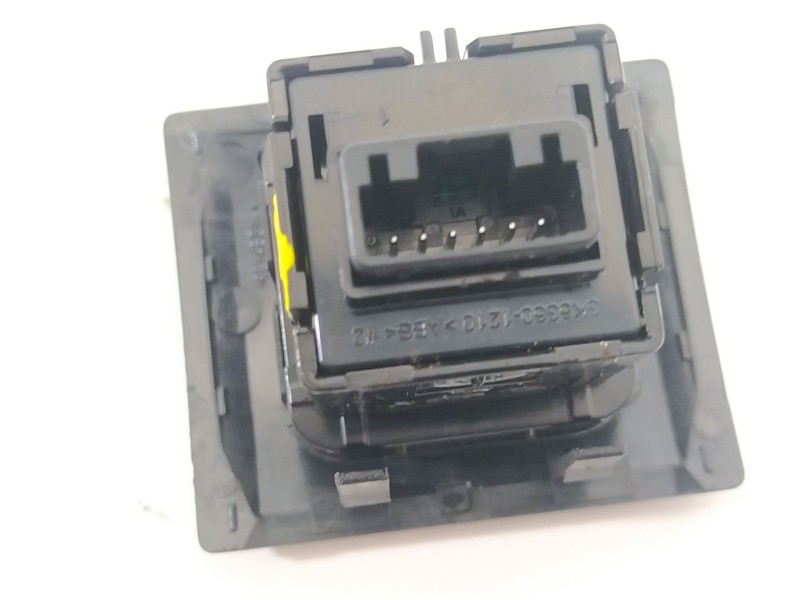 Recambio de warning para hyundai kona tecno 2wd referencia OEM IAM 93790J9000  