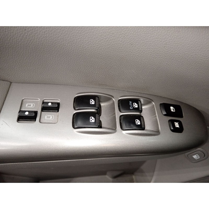 Recambio de mando elevalunas delantero izquierdo para kia carnival / grand carnival iii (vq) 2.2 crdi referencia OEM IAM   