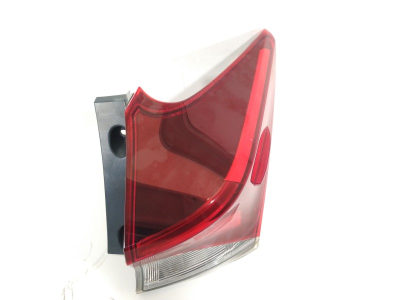 Recambio de piloto trasero derecho para toyota auris active referencia OEM IAM 8155102A61  