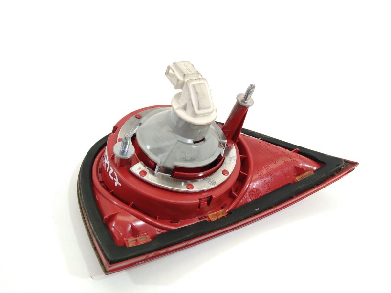 Recambio de piloto trasero izquierdo en porton para volkswagen golf v berlina (1k1) highline referencia OEM IAM 1K6945093G  