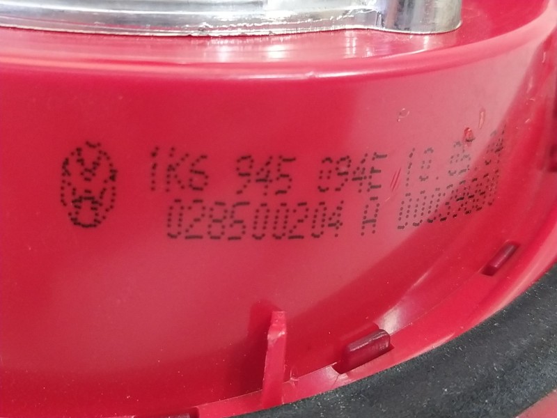 Recambio de piloto trasero derecho en porton para volkswagen golf v berlina (1k1) highline referencia OEM IAM 1K6945094E  