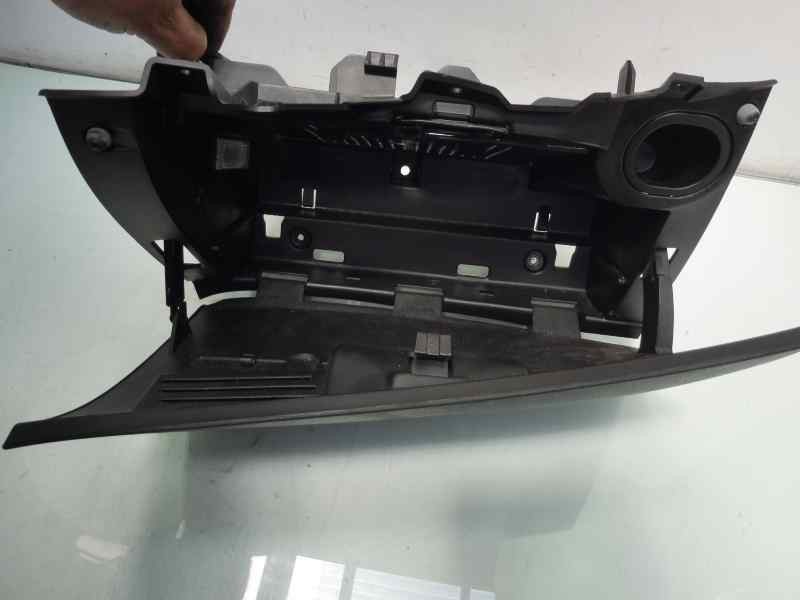 Recambio de guantera para fiat punto (199) easy referencia OEM IAM 735485660  