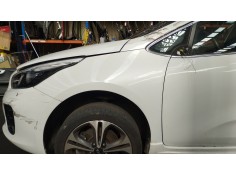Recambio de aleta delantera izquierda para kia cee´d drive referencia OEM IAM   