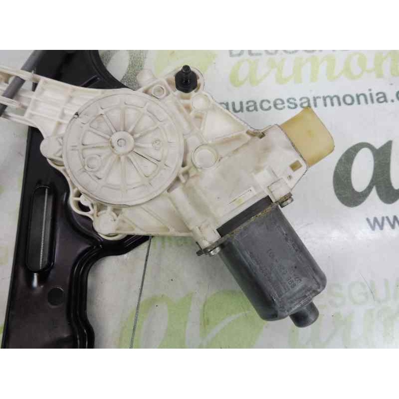 Recambio de elevalunas delantero izquierdo para bmw serie 1 berlina (e81/e87) 118d referencia OEM IAM 7067795 7138465 6927027