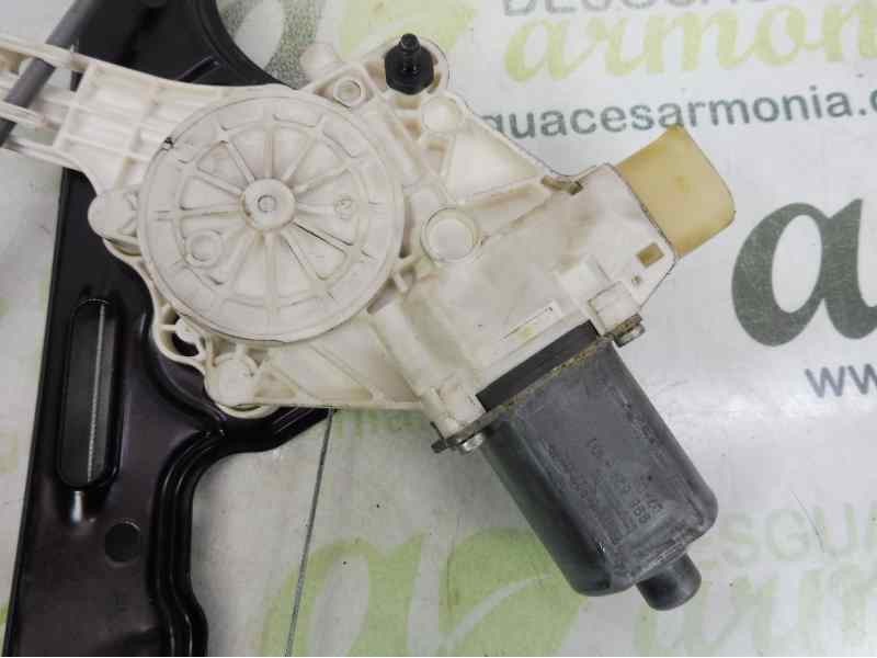 Recambio de elevalunas delantero izquierdo para bmw serie 1 berlina (e81/e87) 118d referencia OEM IAM 7067795 7138465 6927027