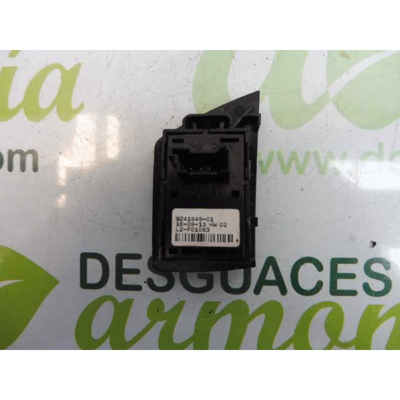 Recambio de mando elevalunas trasero derecho para bmw serie 5 touring (f11) m550d xdrive referencia OEM IAM 924194901  