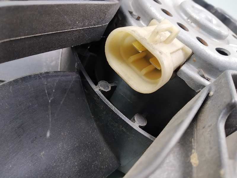 Recambio de electroventilador para fiat doblo active referencia OEM IAM 8D9200000 519673510 