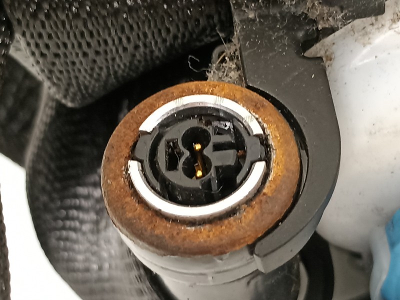 Recambio de cinturon seguridad delantero izquierdo para opel insignia berlina excellence referencia OEM IAM 84025368 20951974 20