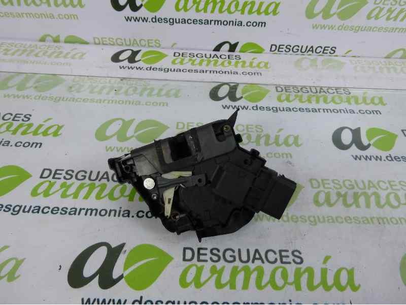 Recambio de cerradura puerta delantera derecha para ford focus lim. (cb4) titanium referencia OEM IAM 7M5AR21812AA  