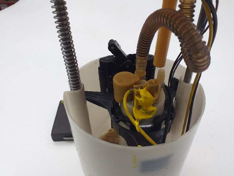 Recambio de bomba combustible para volkswagen golf vi (5k1) sport referencia OEM IAM 1K0919050J  