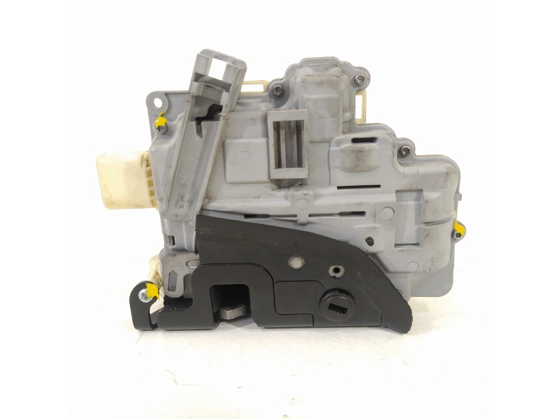 Recambio de cerradura puerta trasera derecha para volkswagen passat berlina (3c2) highline referencia OEM IAM 3C4839016A  