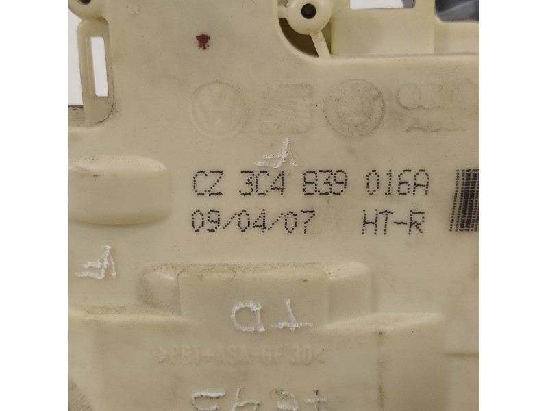 Recambio de cerradura puerta trasera derecha para volkswagen passat berlina (3c2) highline referencia OEM IAM 3C4839016A  