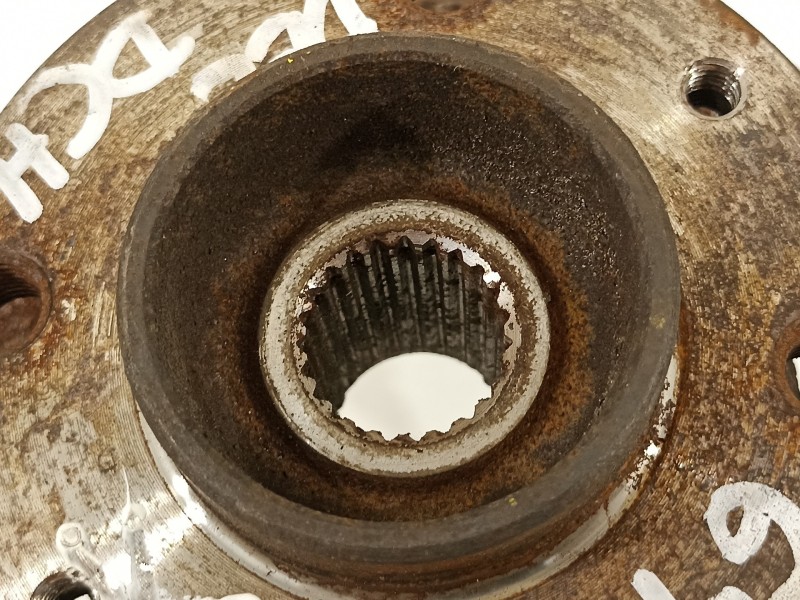 Recambio de mangueta delantera derecha para dacia sandero ambiance music referencia OEM IAM   