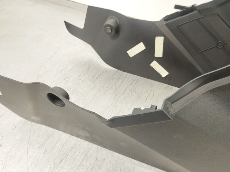 Recambio de consola central para land rover range rover evoque (l538) 2.0 d 4x4 referencia OEM IAM BJ32044C72  