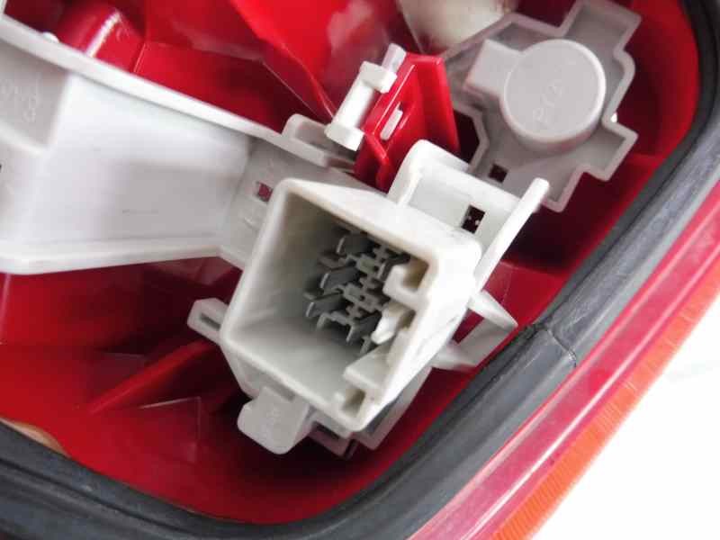 Recambio de piloto trasero derecho para ford fiesta (cb1) sport referencia OEM IAM   