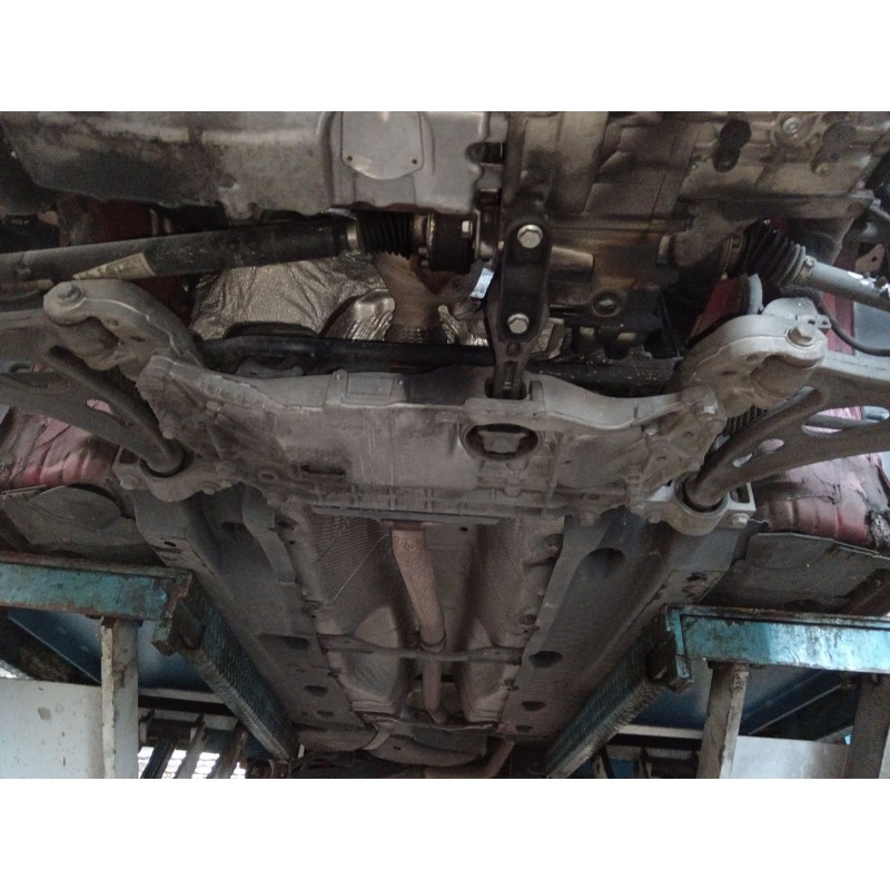 Recambio de puente delantero para seat leon (1p1) 1.9 tdi referencia OEM IAM   