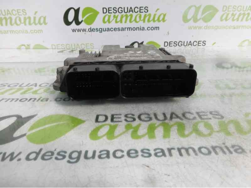 Recambio de centralita motor uce para chevrolet aveo berlina hatchback lt+ referencia OEM IAM 55583708  0281018383