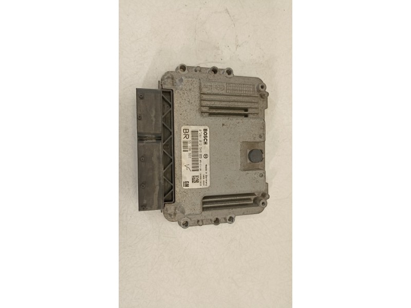 Recambio de centralita motor uce para opel zafira b cosmo referencia OEM IAM 55198922  