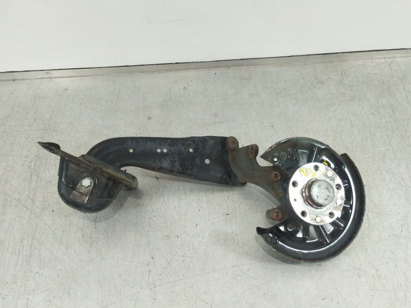 Recambio de mangueta trasera derecha para volkswagen golf vii lim. gte referencia OEM IAM 5Q0505436F  5Q0505224D