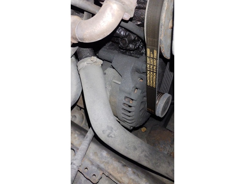 Recambio de alternador para ssangyong rodius xdi referencia OEM IAM A1621543802  