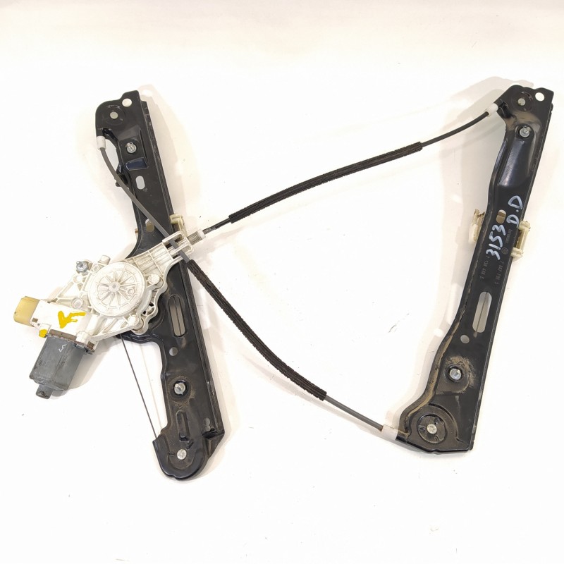 Recambio de elevalunas delantero derecho para bmw serie 1 berlina (e81/e87) 120d referencia OEM IAM 6927028 7067796 0130822227