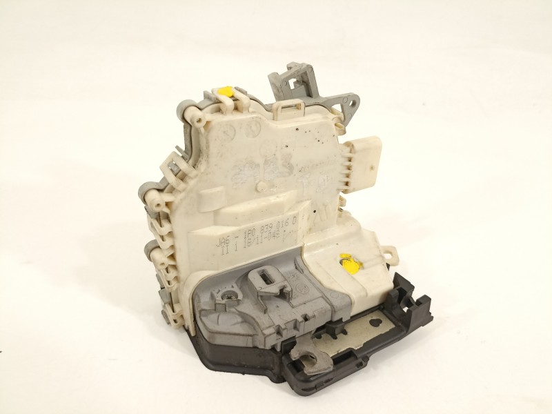 Recambio de cerradura puerta trasera derecha para seat leon (1p1) style copa referencia OEM IAM 1P0839016D  
