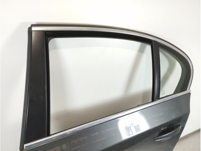 Recambio de puerta trasera izquierda para bmw serie 5 berlina (e60) 530d referencia OEM IAM 41527202341  