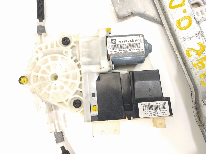 Recambio de elevalunas delantero derecho para citroën c4 berlina collection referencia OEM IAM 9681574880  