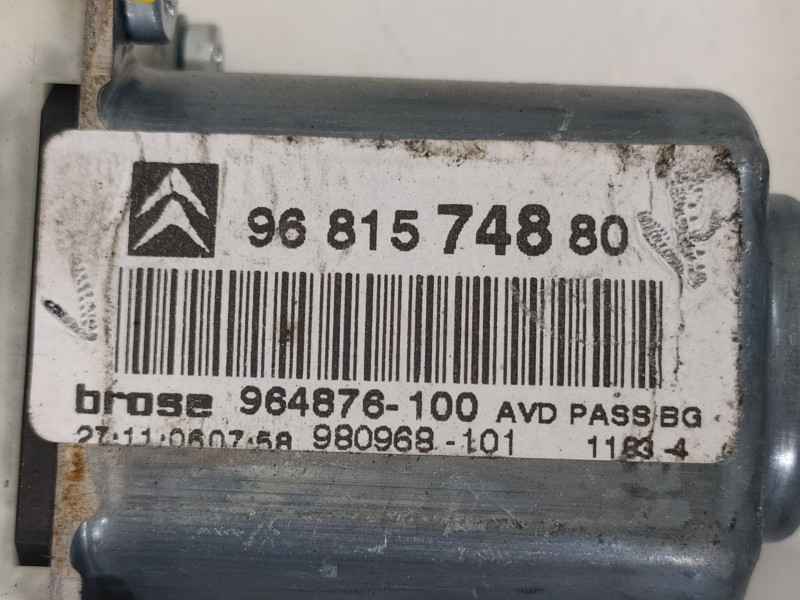 Recambio de elevalunas delantero derecho para citroën c4 berlina collection referencia OEM IAM 9681574880  