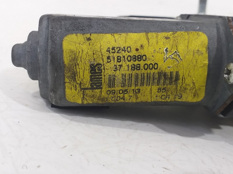 Recambio de elevalunas delantero izquierdo para fiat doblo active referencia OEM IAM 51810880  