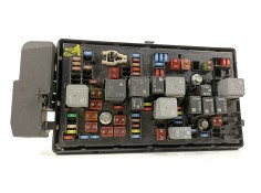 Recambio de caja reles / fusibles para opel insignia berlina edition referencia OEM IAM 13343479 13255300 13255300